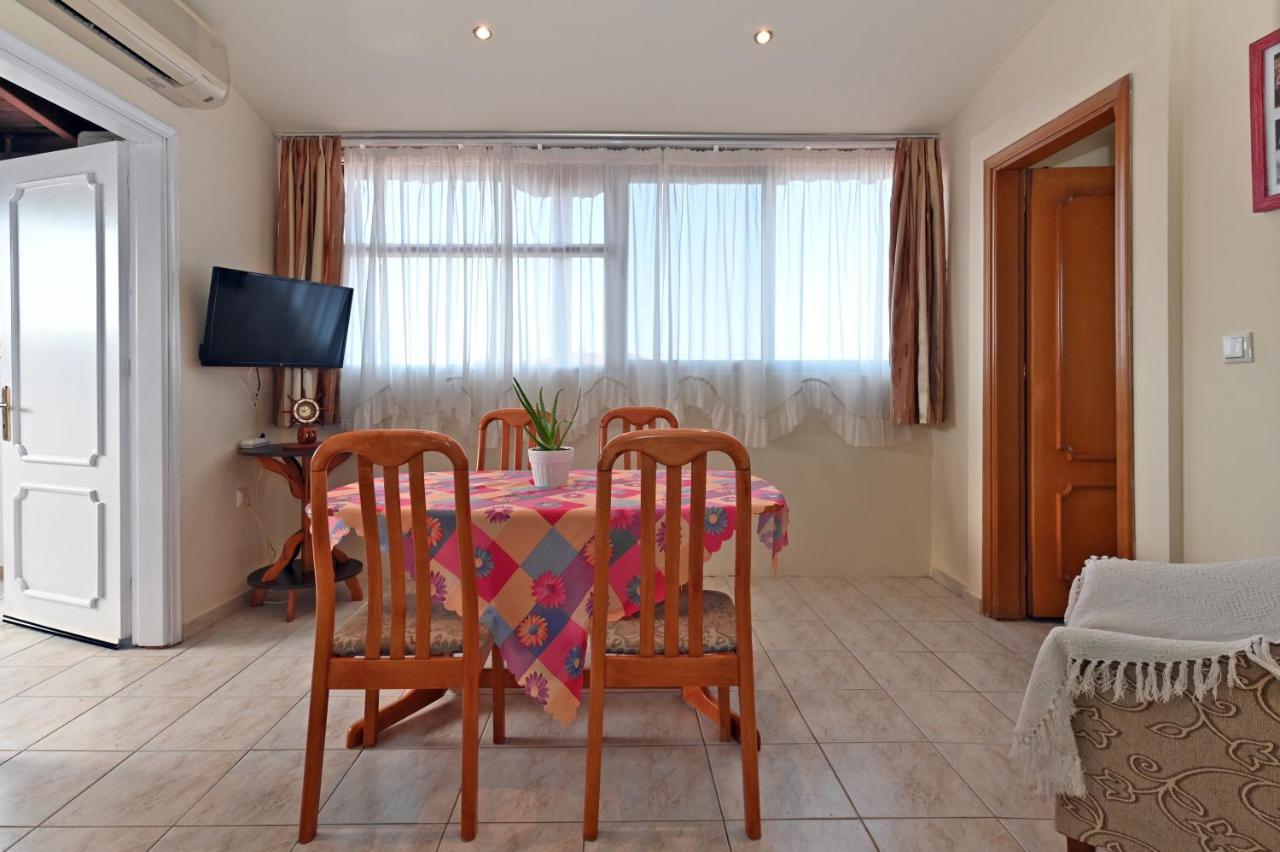 Dionisos Palms Apartments 팔랄리아 디오니시우 외부 사진