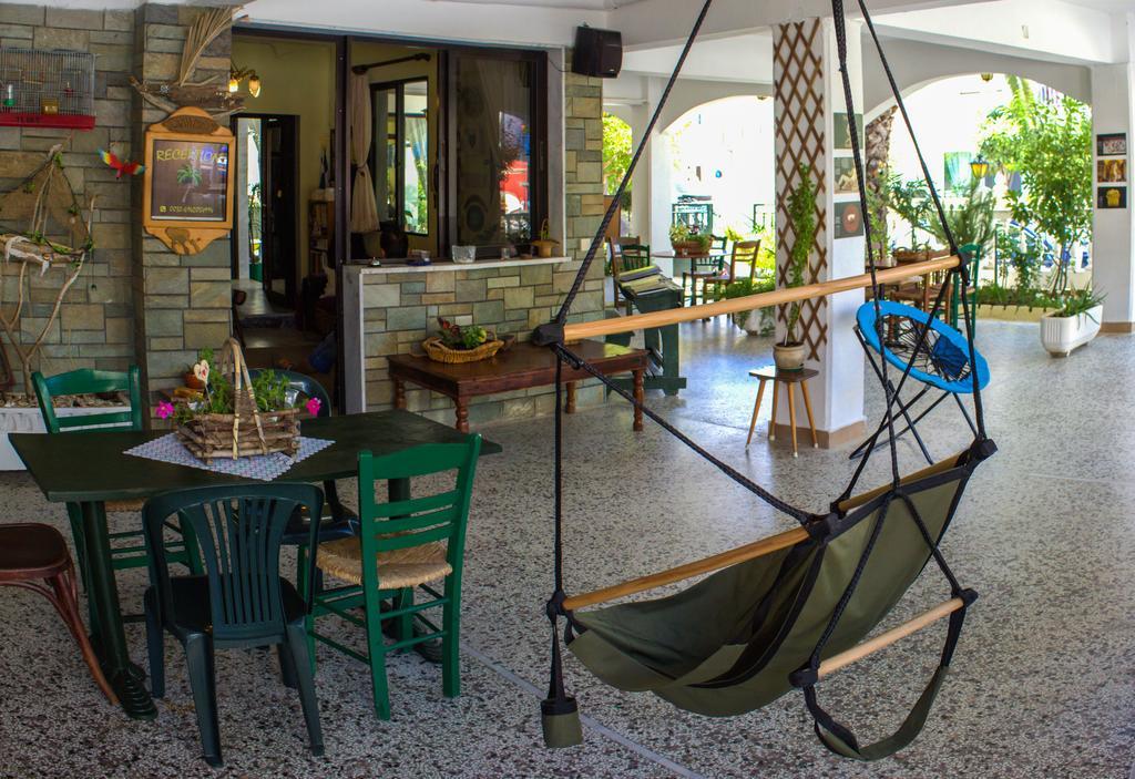 Dionisos Palms Apartments 팔랄리아 디오니시우 외부 사진