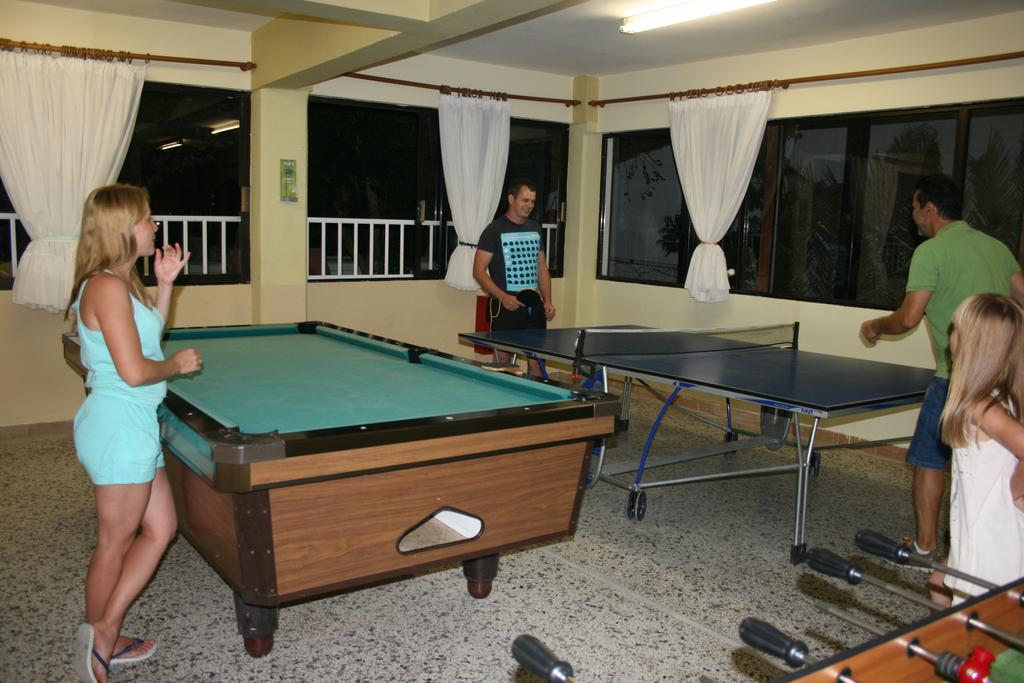 Dionisos Palms Apartments 팔랄리아 디오니시우 외부 사진
